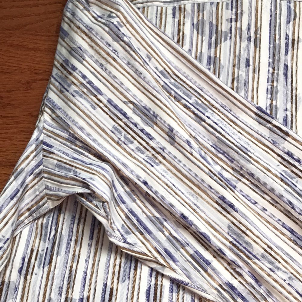 Button down patterned shirt - Picture 15 of 16